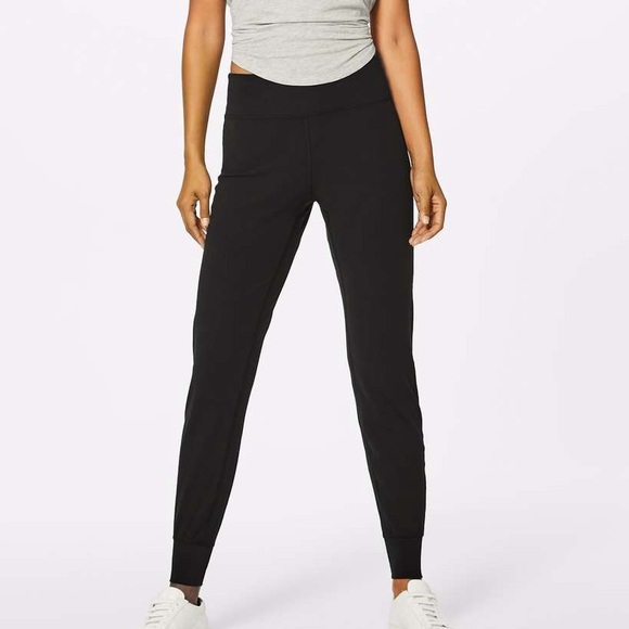 lululemon athletica Pants - Lululemon Back In Action Jogger